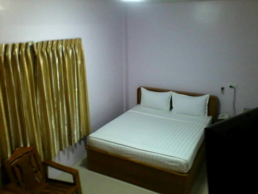 Aung Tha Pyay Hotel 3 Янгон Номер фото