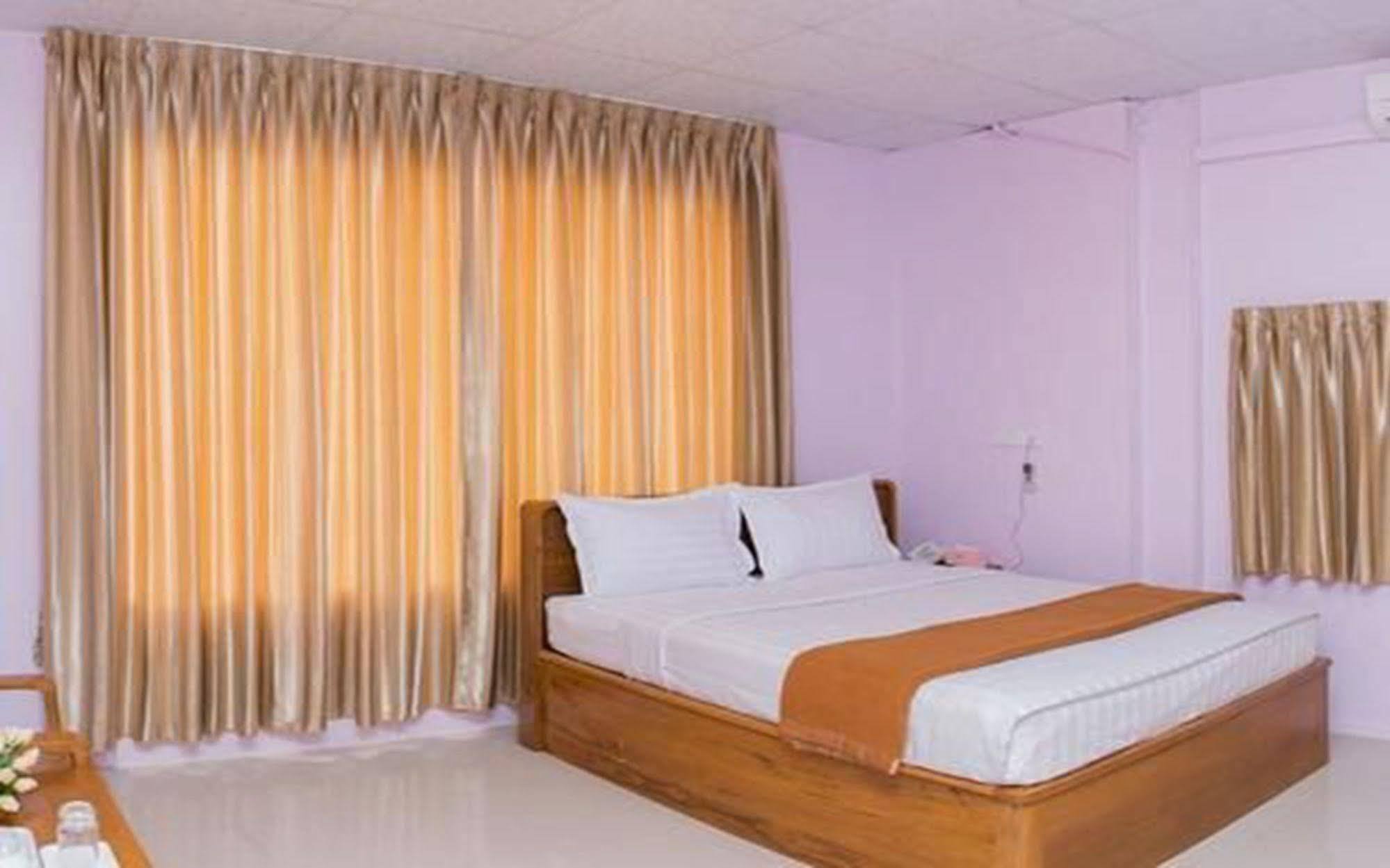 Aung Tha Pyay Hotel 3 Янгон Экстерьер фото
