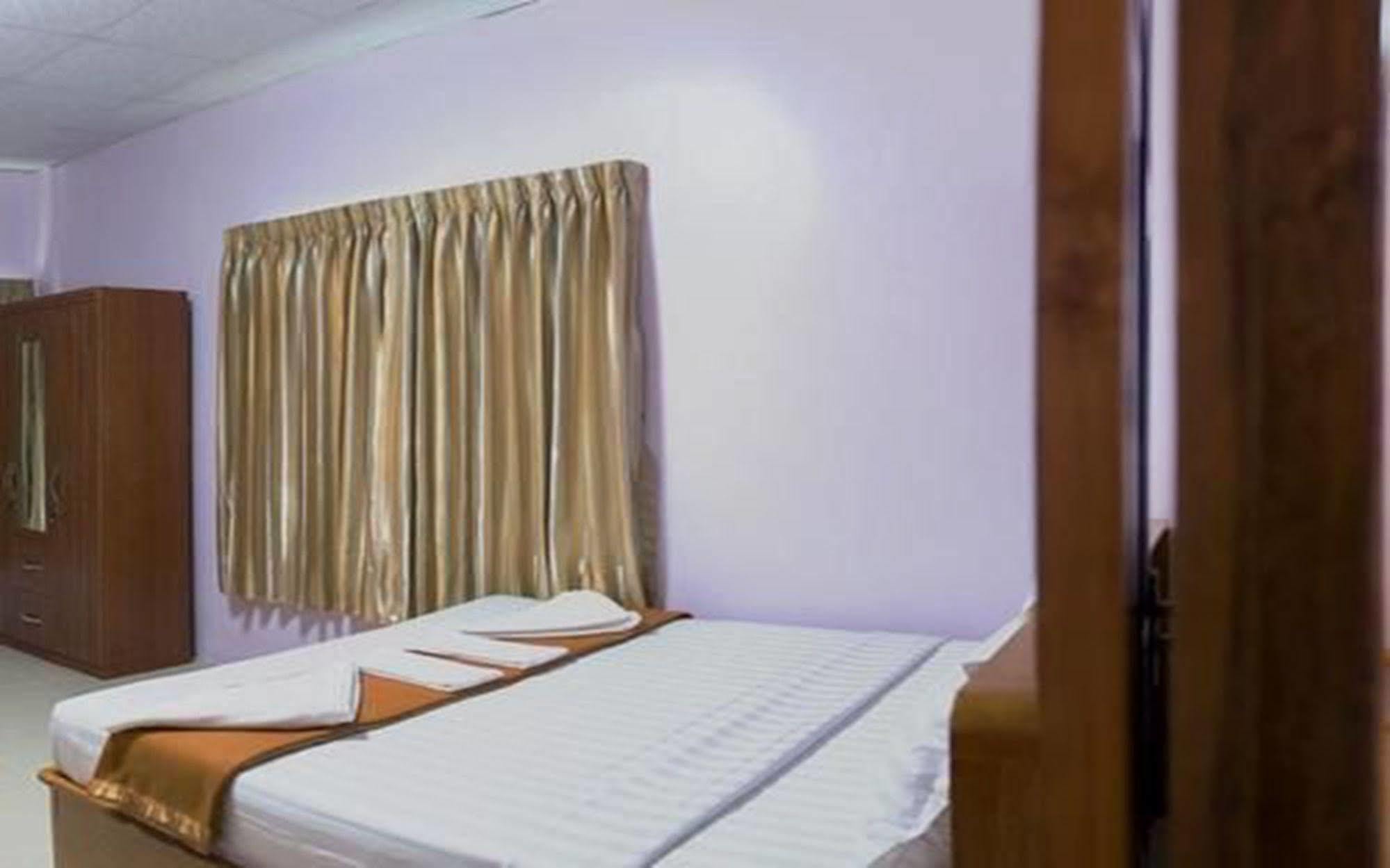 Aung Tha Pyay Hotel 3 Янгон Экстерьер фото